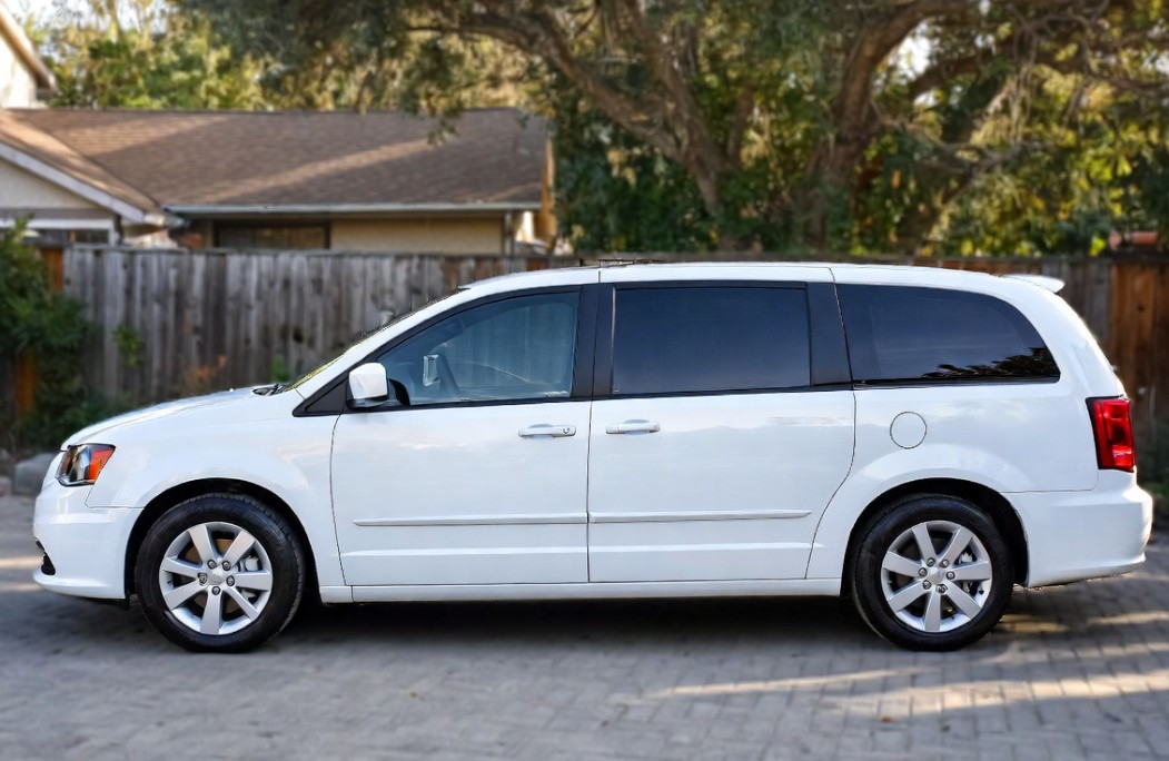 2027 Dodge Grand Caravan Colors Guide