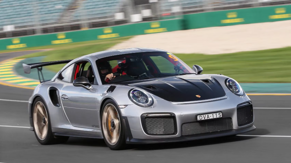 2027 Porsche 911 GT2 RS Release Date & Specs