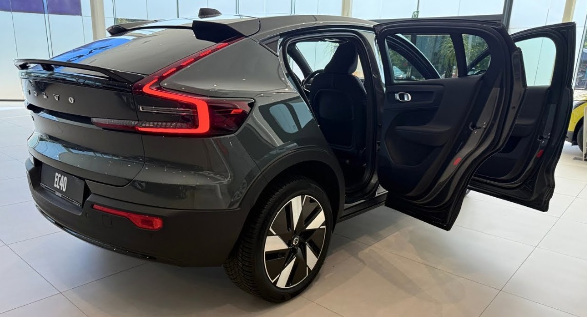 2027 Volvo C40 Recharge Colors Guide (USA)