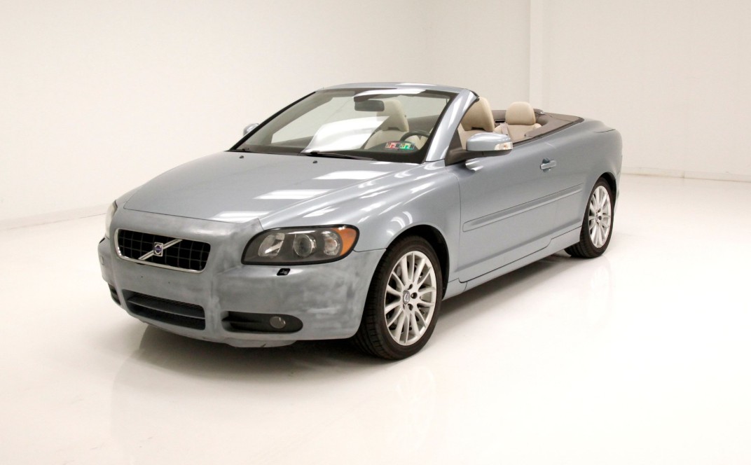 2027 Volvo C70 Colors Availability & History