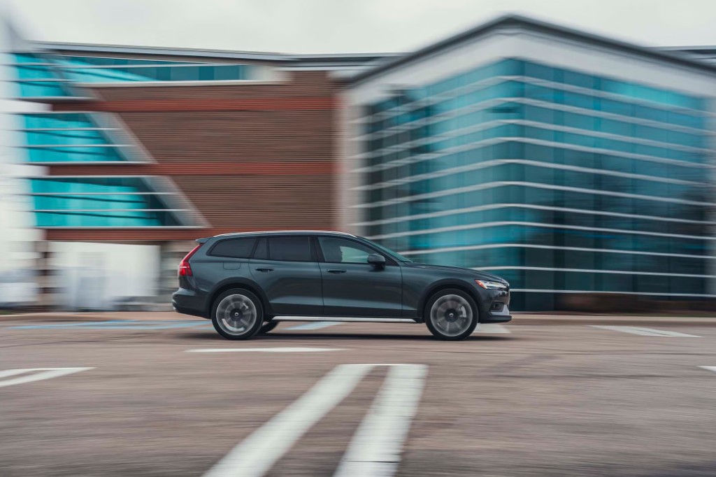 2027 Volvo V60 Cross Country No US Release Date